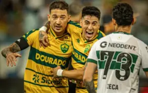 Cuiabá 1 x 0 Coritiba - Dourado bate o líder e se aproxima do G4 da Série B