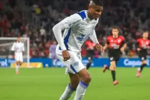 Athletico-PR 1 x 1 Avaí - Furacão tropeça de novo e se distancia do G4 da Série B