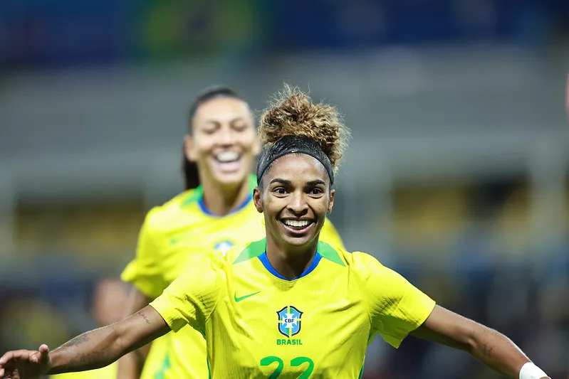 Selecao feminina bate Italia fora de casa 1