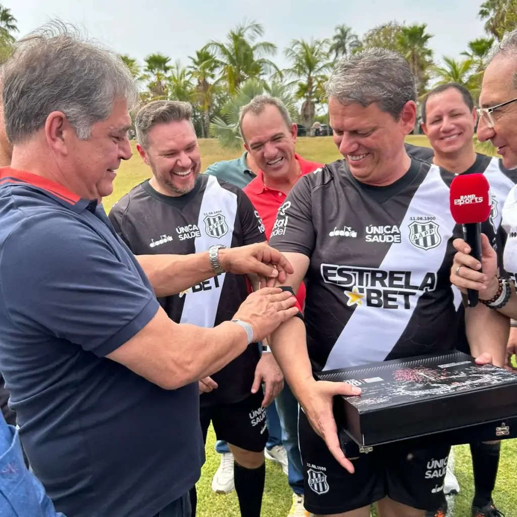 Governador de São Paulo parabeniza Ponte Preta por título da Série C