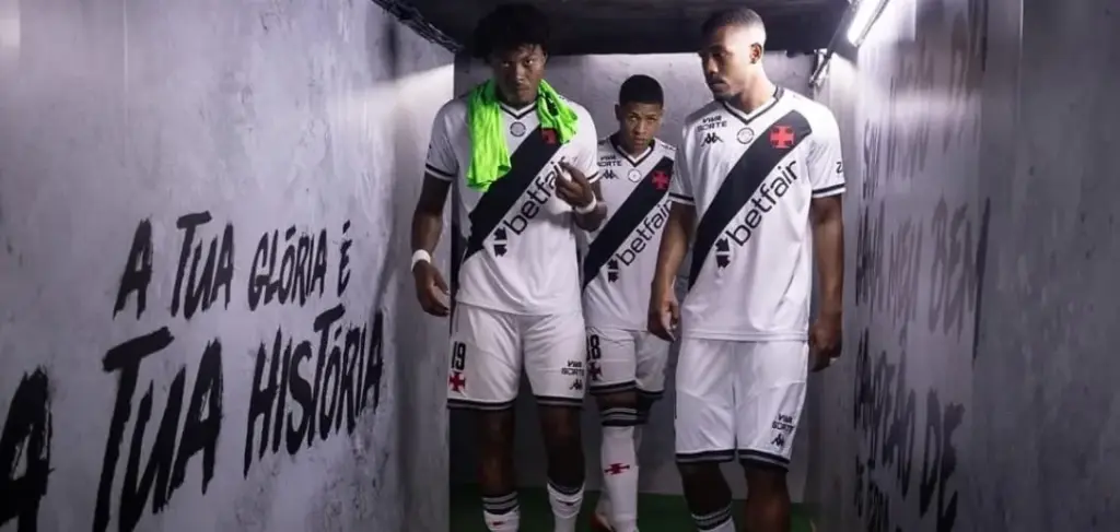 Colégio Vasco da Gama recebe prêmio por excelência na gestão