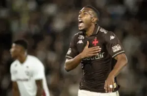 Vasco 2 x 0 Fluminense - Rayan brilha novamente e Cruzmaltino embala no Brasileirão