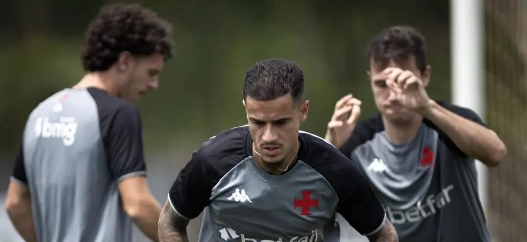 Jogadores do Vasco durante treino (Foto: Matheus Lima-CRVG)