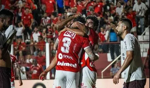 Vila Nova 2 x 2 Ferroviária – Caiu bem aos dois na Série B