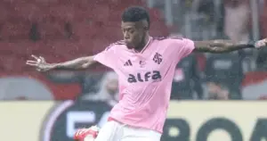 Internacional mira duelo contra o Atlético-MG e pode ter reforço importante