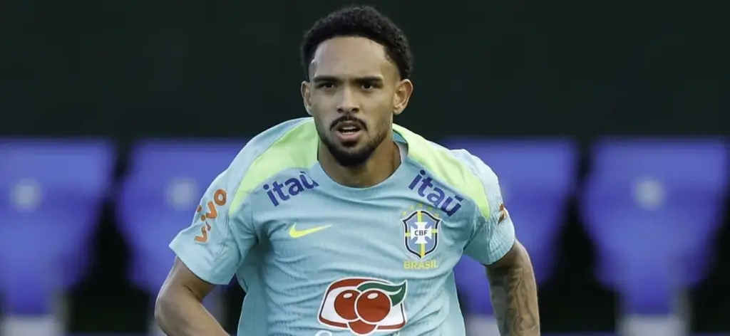 Vanderson sofre lesão e é substituído por Vitinho na seleção brasileira
