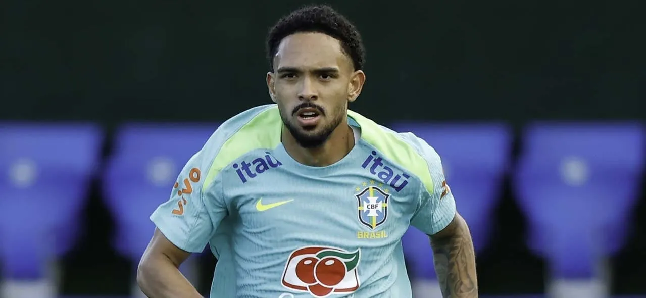 Vanderson sofre lesão e é substituído por Vitinho na seleção brasileira