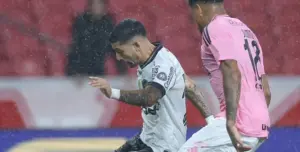 Ancelotti admite erro em derrota do Botafogo e busca evolução para se manter no G-4