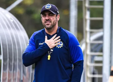 Técnico do São José faz balanço da temporada e já foca em 2026