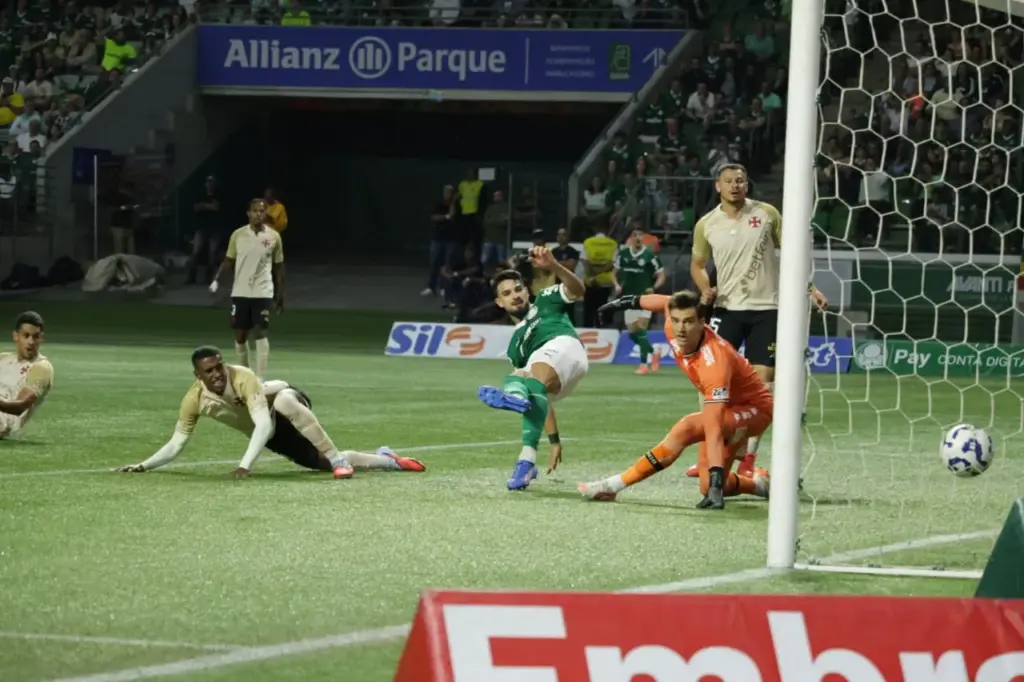 Veja a sequência de três gols do Palmeiras sobre o Vasco ! 13 WhatsApp Image 2025 10 01 at 19.21.40