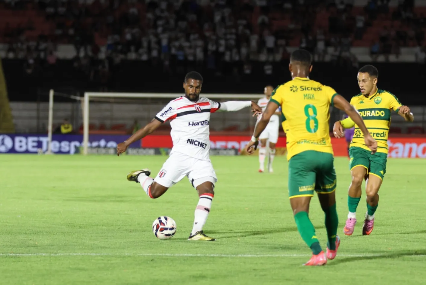 Botafogo 2 x 2 Cuiabá