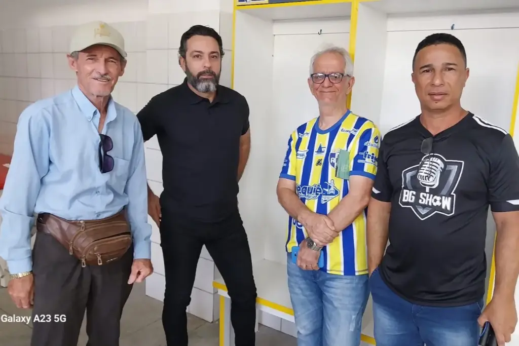Rodrigo Fonseca é apresentado para treinar dois clubes na Bahia