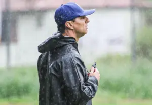 Série C: Júnior Rocha busca a vitória para manter o Caxias na briga pelo acesso