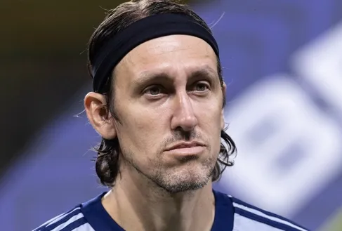 Palmeiras pode ser punido após garrafa atingir o goleiro Cássio