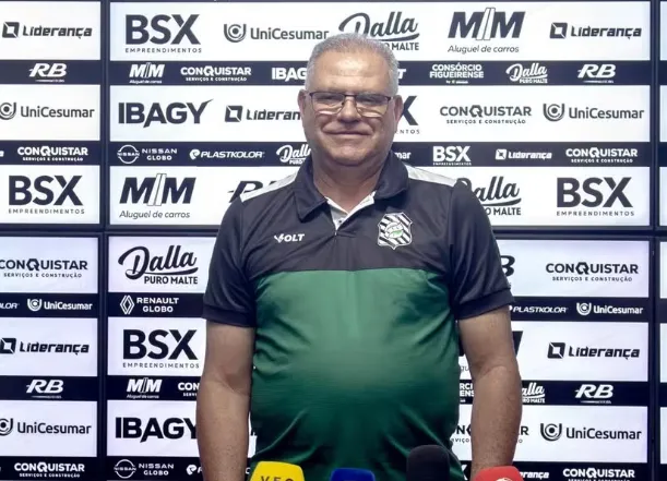 Figueirense anuncia Waguinho Dias como técnico para a temporada 2026