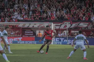 Coritiba x Atlético-GO - Confira onde assistir e escalações