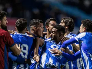 Avaí 3 x 0 Volta Redonda - Leão vence a primeira com Vinícius Bergantin