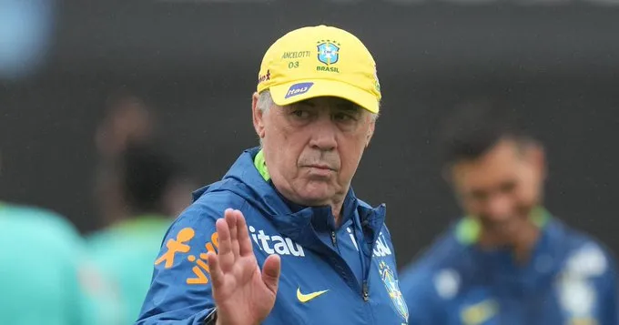 Problema em avião faz jogadores da seleção se atrasarem para apresentação na Coreia do Sul