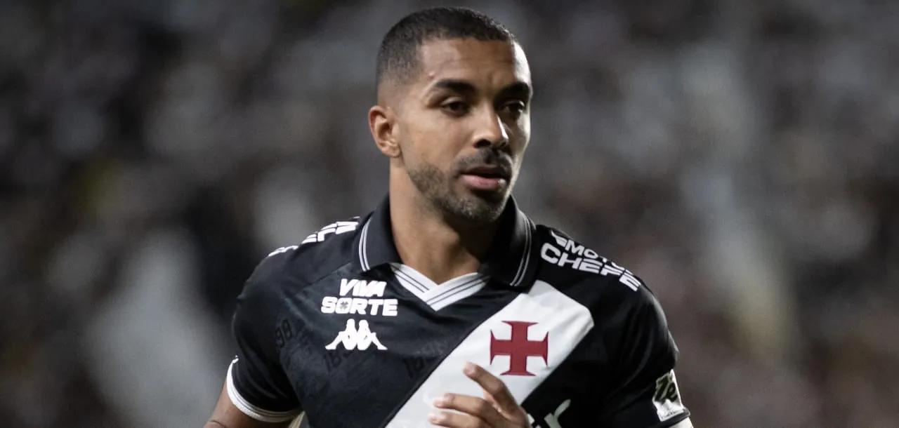 Paulo Henrique em ação pelo Vasco (Foto: Matheus Lima-CRVG)