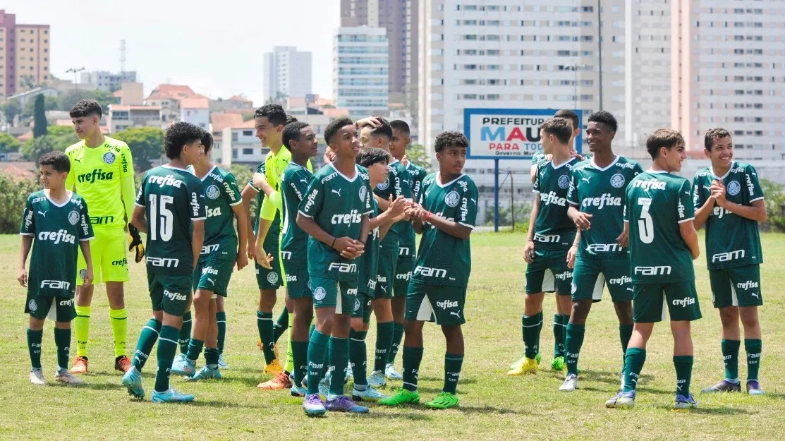 PAULISTA SUB-13: Palmeiras derrota Corinthians e faz a final com o São Paulo