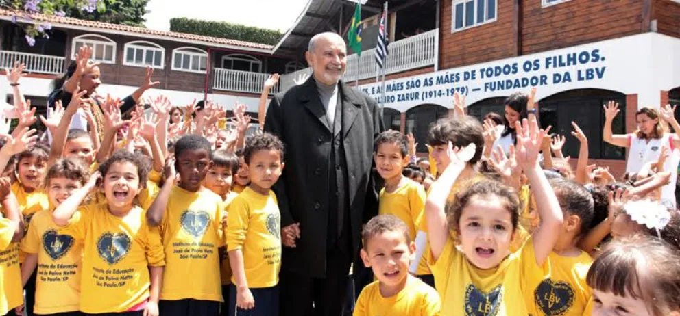 Educação com Espiritualidade Ecumênica: o legado de Paiva Netto à humanidade