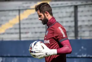 Goleiro do Remo, Rangel celebra retorno e projeta duelo com o Paysandu