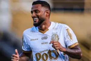 Lateral do Mirassol completa 400 jogos no Brasileirão
