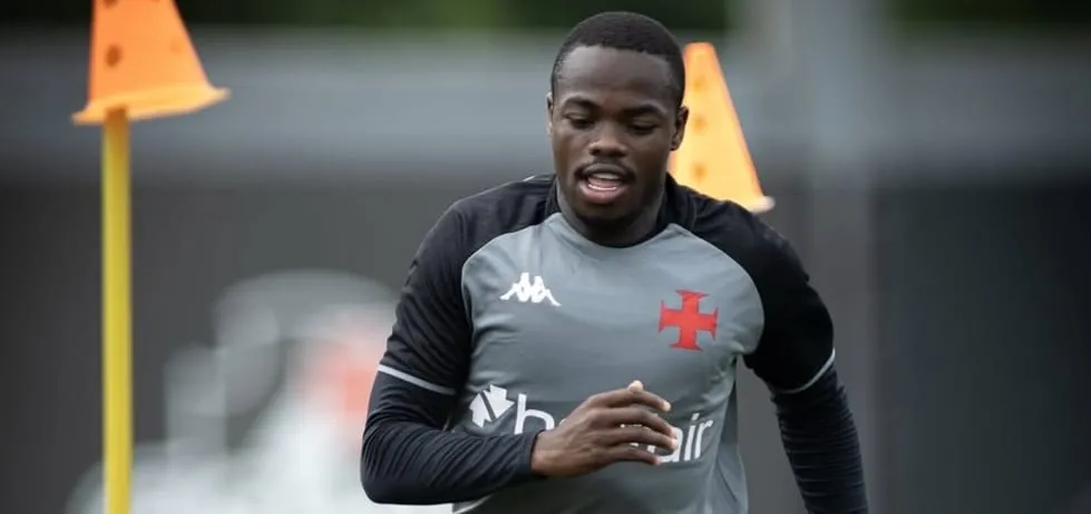 Vasco deve enfrentar o Fluminense com Andrés Gómez entre os titulares