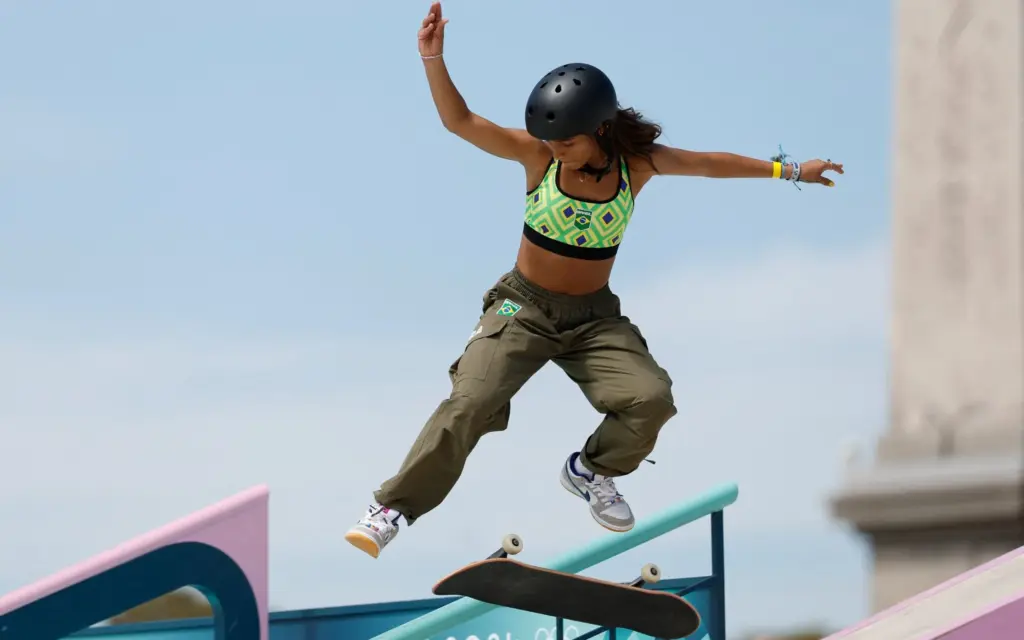 Rayssa Leal é superada por japonesa na última rodada e leva o vice da etapa de Las Vegas da SLS