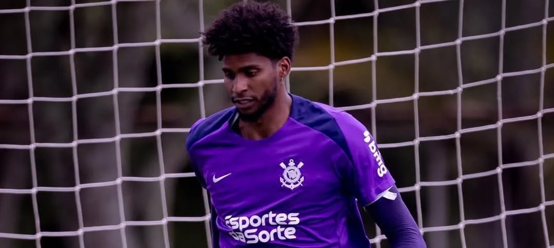 Hugo Souza durante treino do Corinthians (Foto: Rodrigo Coca-SCCP)