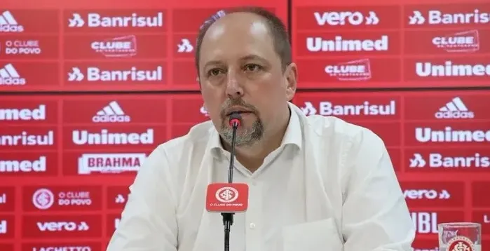 Internacional vive crise e presidente faz apelo à torcida