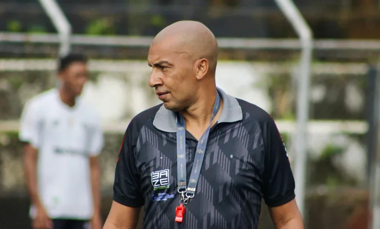 Técnico Renato Peixe