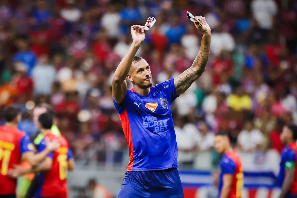 Atacante do Bahia exalta goleada sobre Grêmio: “Seria jogo difícil”