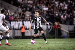Volante do Ceará admite atuação ruim em derrota: 