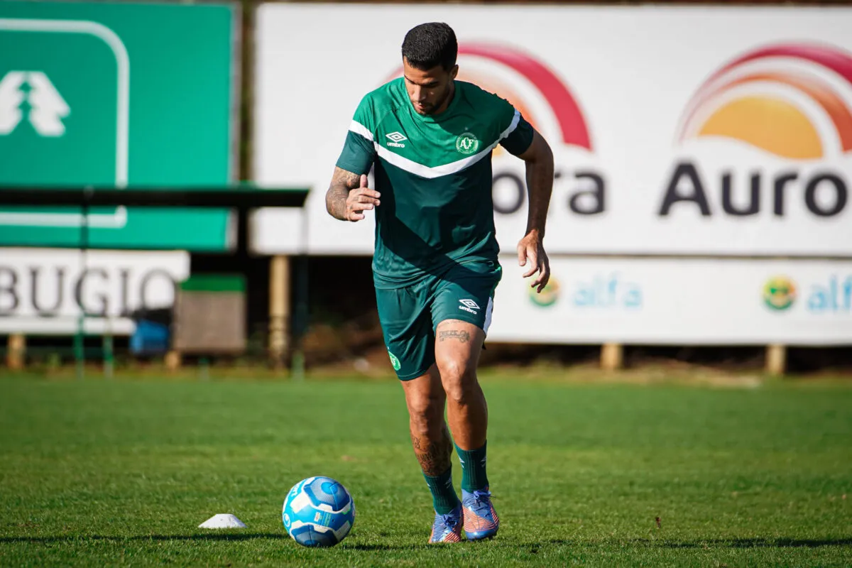Capitão da Chapecoense diz que jogadores “não entenderam o jogo”