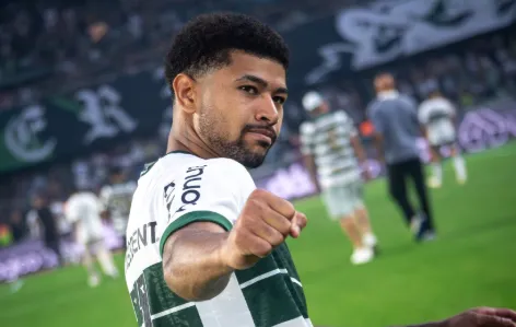 Amazonas e Coritiba se enfrentam na Serie B