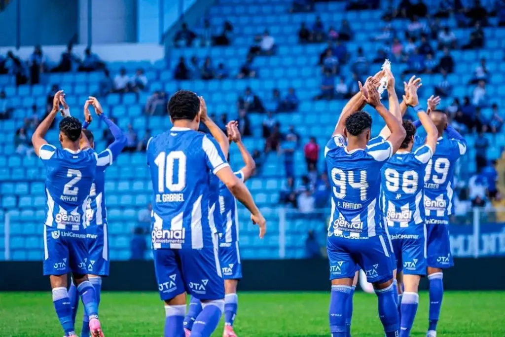 Emerson Ramon volta a marcar pelo Avaí e fala sobre acesso: 'Difícil, mas não impossível' 2 Avaí 2 x 1 Athletic-MG - Leão ainda sonha em brigar pelo acesso (Foto: Divulgação)