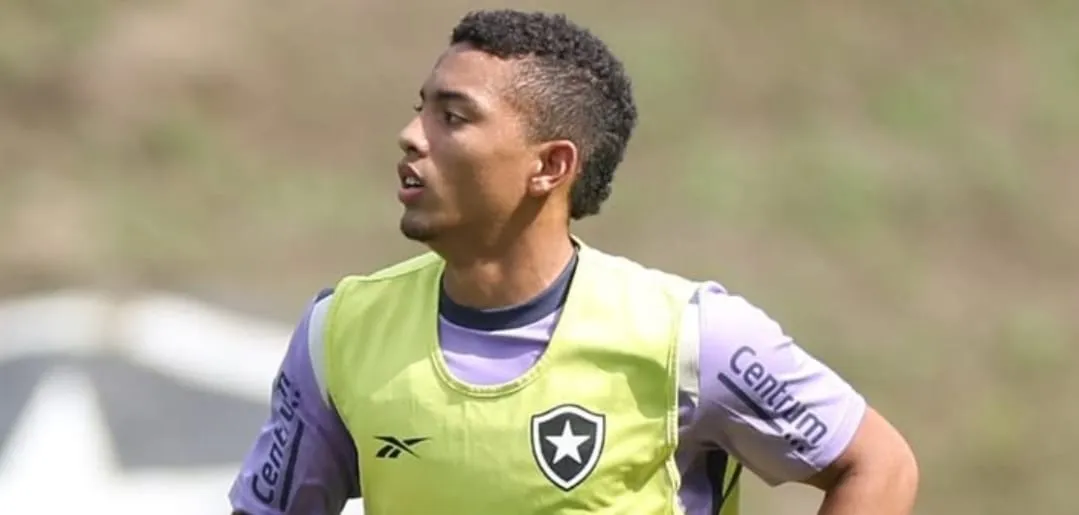 Meia deve estar à disposição do Botafogo contra o Sport