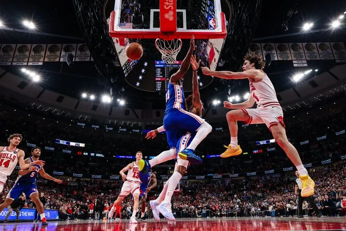 Com cesta no fim, Bulls arrancam vitória de virada sobre os Sixers na NBA