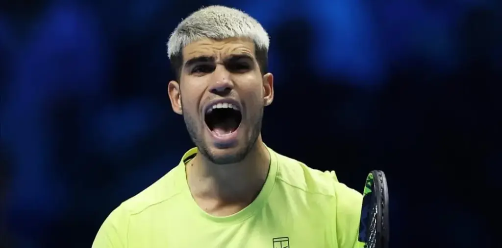 Alcaraz supera Musetti e garante vaga na semifinal do ATP Finals