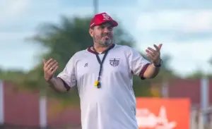 Série B: CRB avança em negociação para manter Eduardo Barroca