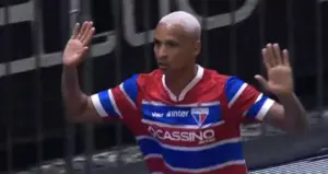 Deyverson faz 3, pede desculpas ao Atlético-MG e manda recado à esposa “Prometo ser fiel”