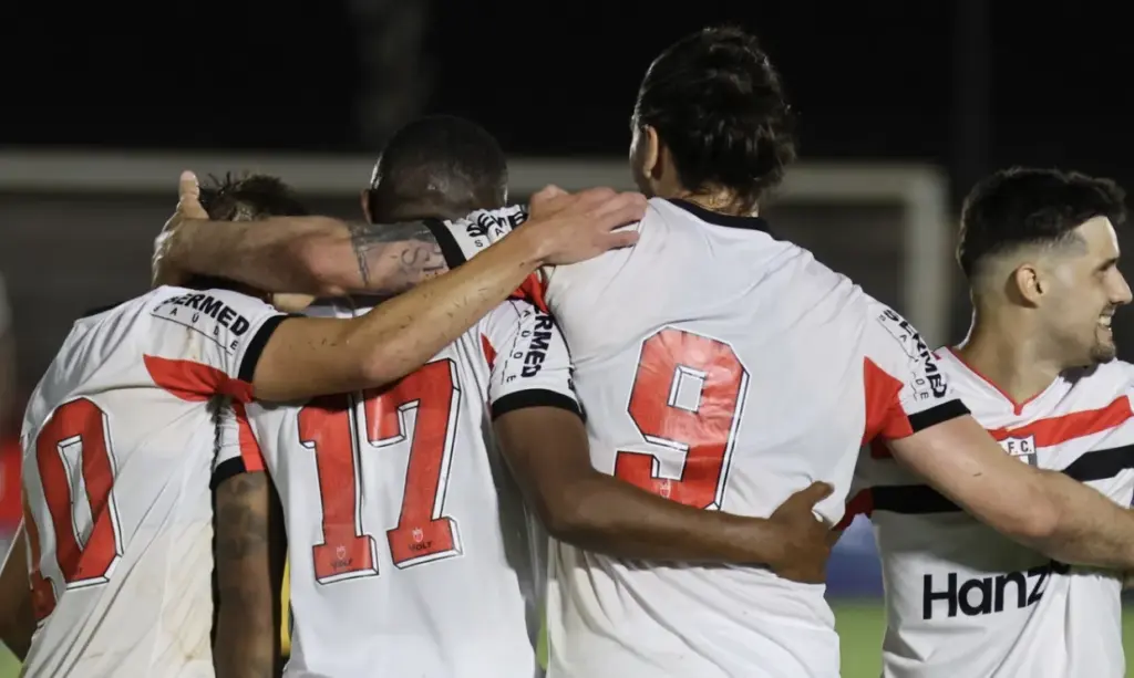 Botafogo-SP x Avaí - Pantera depende de si para ficar na Série B