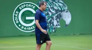 Série B: Carille define mudanças no Goiás em decisão com o Cuiabá