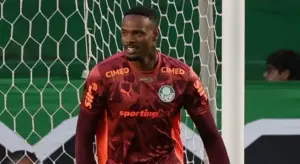 Palmeiras aposta em Carlos Miguel, em boa fase, para enfrentar o Santos