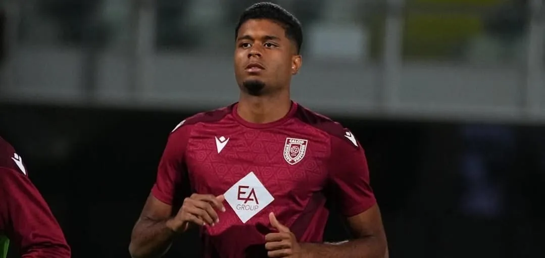 Botafogo tem interesse em volante que atua no futebol italiano