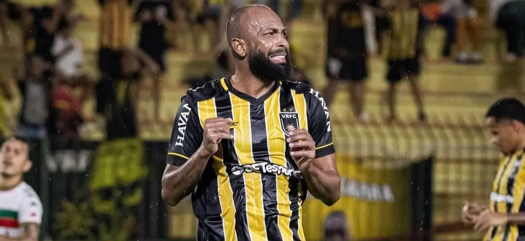 Chay em ação pelo Volta Redonda (Foto: Raphael Torres-VRFC)