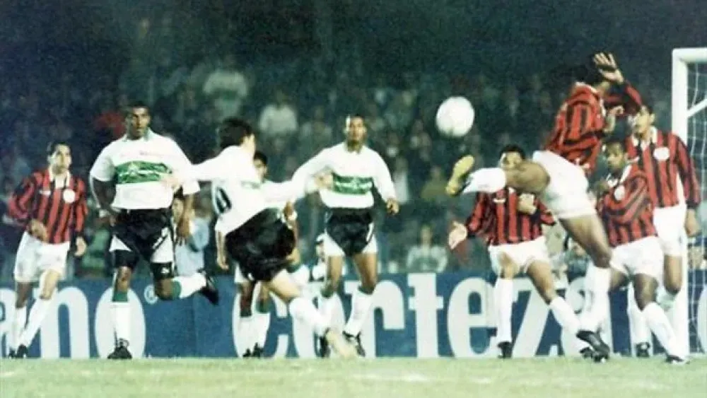 Coritiba e Athletico podem repetir acesso conjunto após 30 anos