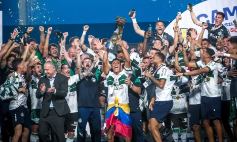 Coritiba garante titulo da Serie B 1