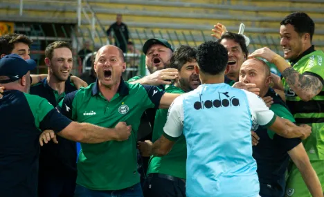 Coritiba tenta confirmar acesso e Criciuma mira G4